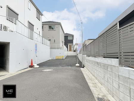 現地外観写真 外観■この道を歩けば、毎日が少し特別になる