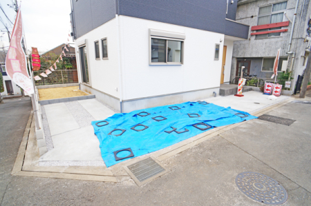  外観■自宅にカースペースがあると助かります