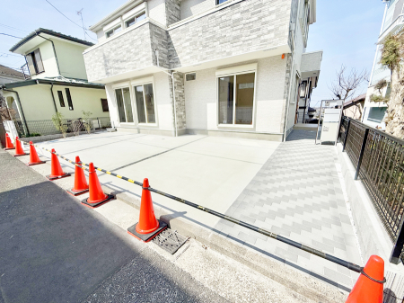  外観■自宅にある駐車スペースなので安心ですね