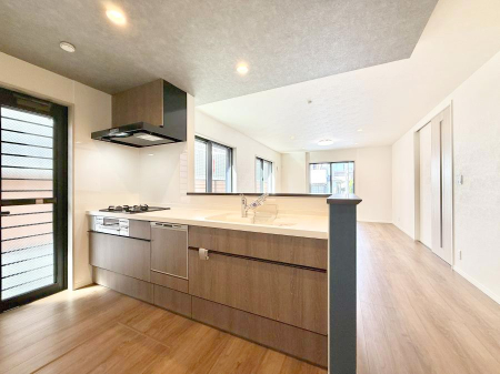 Lb` Lb`͖邭AS~̂Ăɕ֗IʕǍDIŊł  