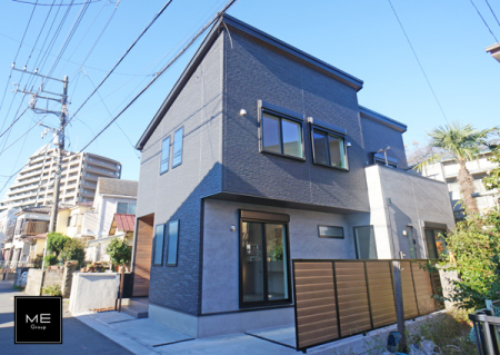 現地外観写真 外観■家族みんなが笑顔で過ごせる、安心感のある住まい