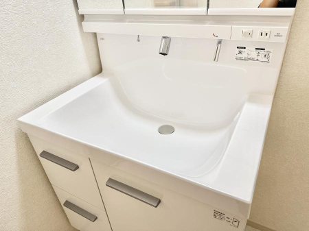 ���̑����� �ݔ����������ŉ��K�A���������ۂ����V�����[�g�C��