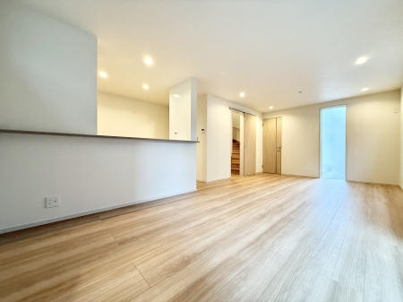 rO 났ƏΊ炪W܂AS܂郊rO