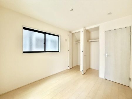 �q������ �������v���C�x�[�g��ԂƂ��ĐÂ��ŗ�������������񋟂��Ă���܂�