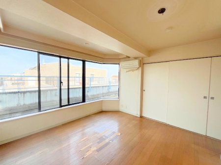 その他内観 内装■落ち着いた色合いのお部屋で穏やかな時間を楽しめます