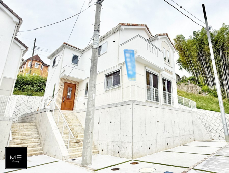 現地外観写真 外観■家族みんなが笑顔で過ごせる、安心感のある住まい