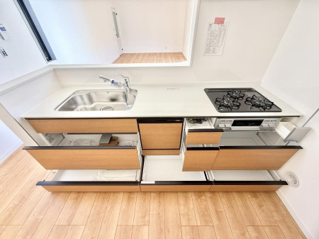 �L�b�`�� �����������������Ɗy�����Ȃ�A���K�ȃL�b�`�����