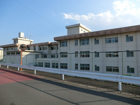 ӊ wZ 1500m sk̑䒆wZ