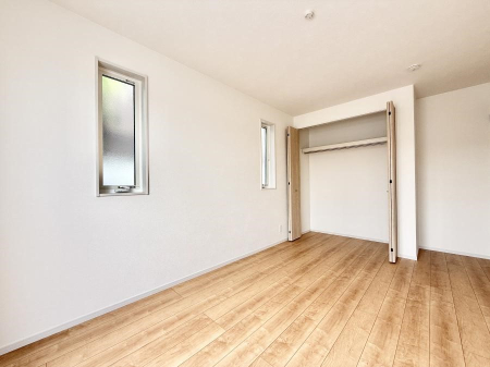 その他内観 内装■落ち着いた色合いのお部屋で穏やかな時間を楽しめます