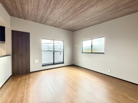 ���r���O ���������ƕ���������A�����b�N�X�ł�����