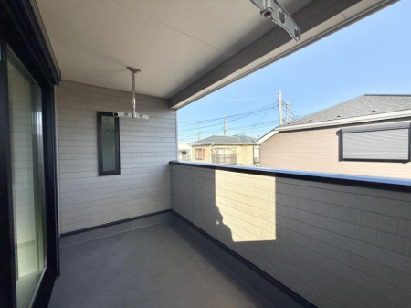 �o���R�j�[ ������ �G�߂̈ڂ낢����������J���I�ȋ�Ԃł�