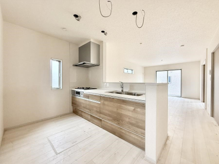 �L�b�`�� ���������y���݂ƐH�ׂ�K����͂���L�b�`��