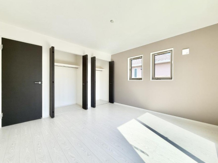 �Q�� ���������̔z�u��ʋC���̗ǂ��݌v�ŕ����̋�C�������炸�A��ɐV�N�ȋ�C������܂�