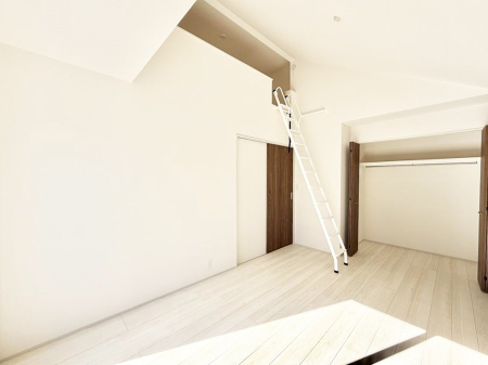 �q������ �����������̍D�݂ɍ��킹���C���e���A�𐮂��₷�����𔽉f�ł���ꏊ�ł�