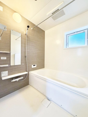 ���� �������������A������芰����o�X���[��