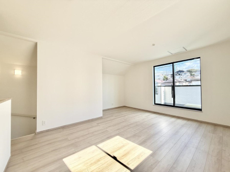 rO z˂ޖ邢LDK͉Ƒł̂т芰܂  