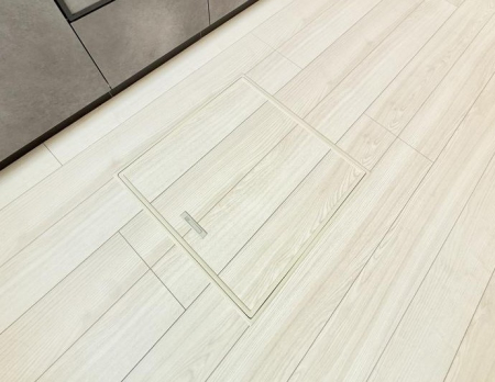 ���̑����� �ݔ����B�ꂽ���[�X�y�[�X�ŉƑS�̂��X�b�L��