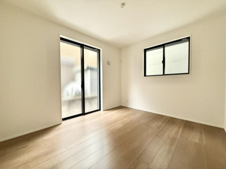 ̑ 傫ȑ͊JA邳ʕob`ł  