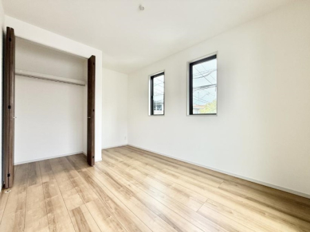 �q������ �������v���C�x�[�g��ԂƂ��ĐÂ��ŗ�������������񋟂��Ă���܂�