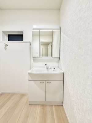 ʑEʏ 邢ʏ͖̎yłႢł