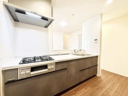 Lb` b[܂ΖʃLb`IƑƂ̉b݂͂܂  