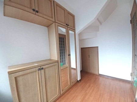 ���� ���[�͂̍����V���[�Y�{�b�N�X�t�I�@���ւ��L���C�ɕЕt���܂��I  