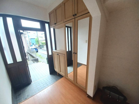 ���� ���ւ͂��Ƃ̊�I�������Ȍ��ւł��q�l�����}���I