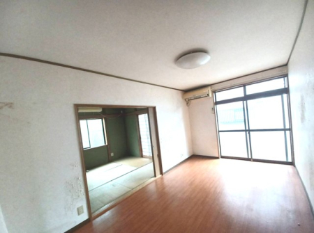 ���r���O �傫�ȑ�����������薾�邢��Ԃł��������������܂�