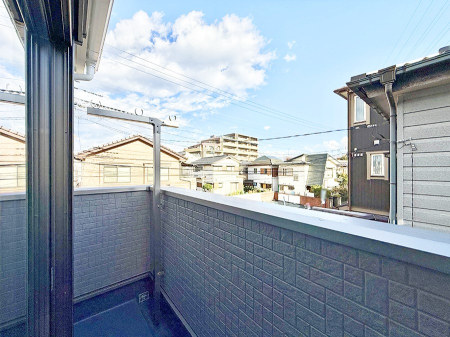 �o���R�j�[ ������ ���R��g�߂Ɋ�����A�J���I�ȃo���R�j�[