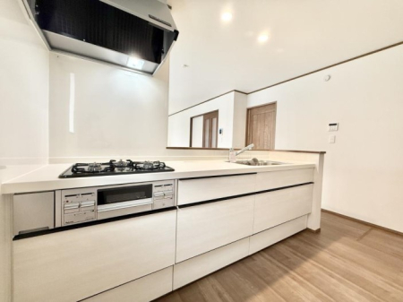 Lb` ƑƂȂAR~jP[V̏