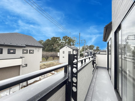 �o���R�j�[ ������ ���R��g�߂Ɋ�����A�J���I�ȃo���R�j�[