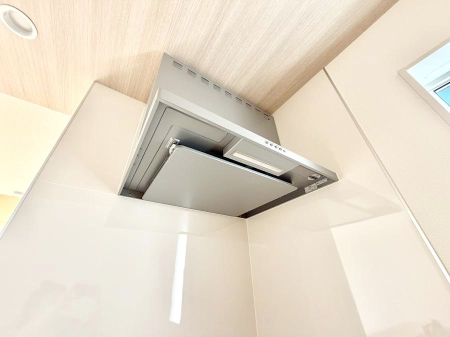 ���̑����� �ݔ����������̏��C����������C��ɗU������A�����I�ɔr�����ł��܂��B