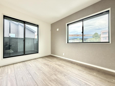 ̑ F̂ŉ₩ȎԂy߂܂