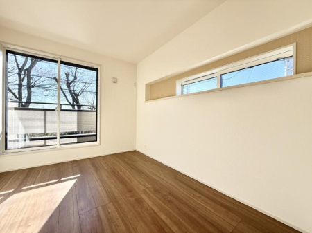 �q������ ����