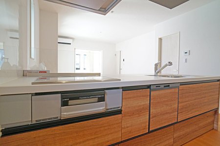 �L�b�`�� �������g���₷���ƃf�U�C�����Z�������A���K�ȃL�b�`��