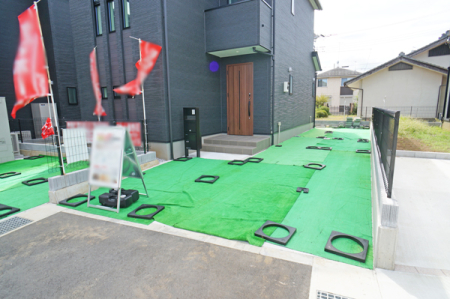  �O�ρ��J�[�X�y�[�X�L