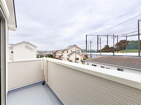 �o���R�j�[ ������ �G�߂̈ڂ낢����������J���I�ȋ�Ԃł�