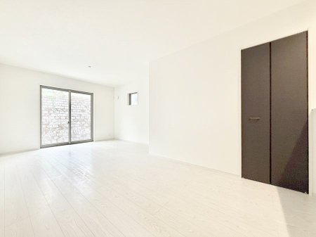 ���r���O ���������R�Ɖ�b�����܂��A�S�n�悢�ЂƂƂ�