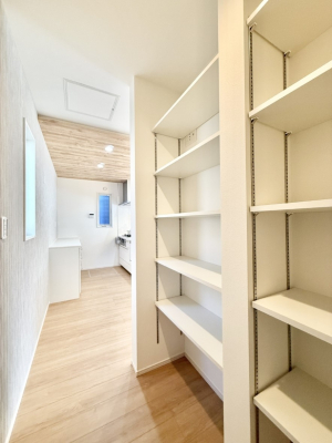 ���[ ����