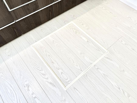 ̑ ݔBꂽ[Xy[XŉƑŜXbL