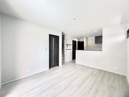 ���r���O ���������났�ƏΊ炪�W�܂�A�S���܂郊�r���O