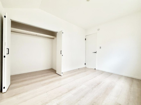 ���̑����� �������傫�Ȏ��[�ŉו����X�b�L���Еt���܂�  