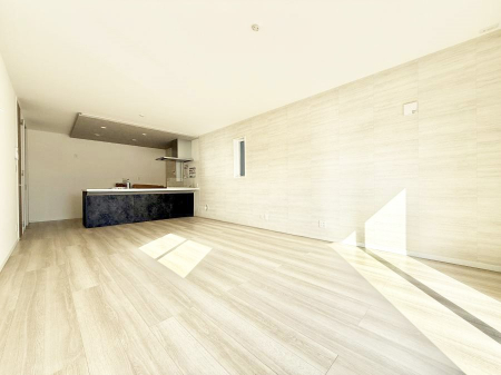 ���r���O ���������R�Ɖ�b�����܂��A�S�n�悢�ЂƂƂ�