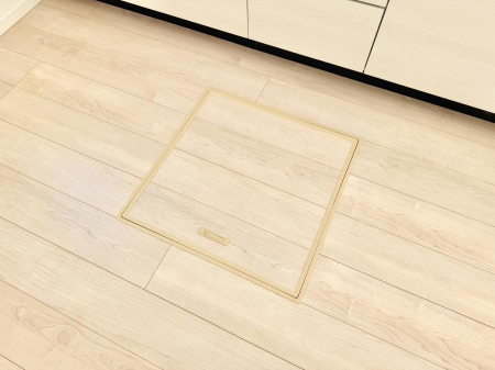 ̑ ݔBꂽ[Xy[XŉƑŜXbL