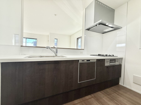 �L�b�`�� ��������b���[�܂�ΖʃL�b�`���I�Ƒ��Ƃ̉�b���͂��݂܂��I  