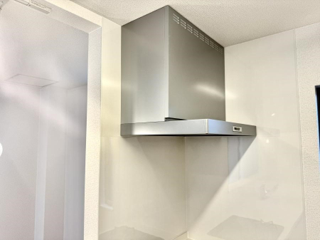 ���̑����� �ݔ����������̏��C����������C��ɗU������A�����I�ɔr�����ł��܂��B