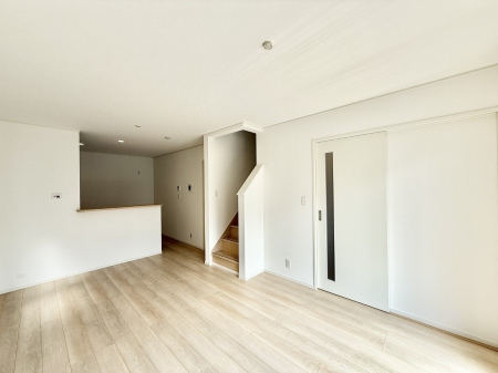 rO 났ƏΊ炪W܂AS܂郊rO