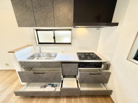 �L�b�`�� �������A�C�f�A�L����A�N���G�C�e�B�u�ȗ������