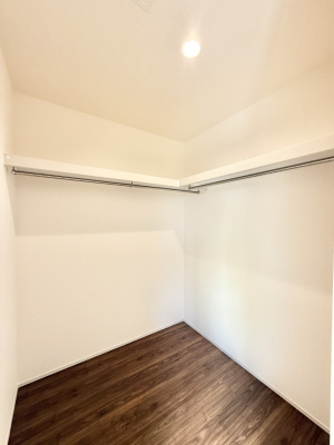 ���[ ����