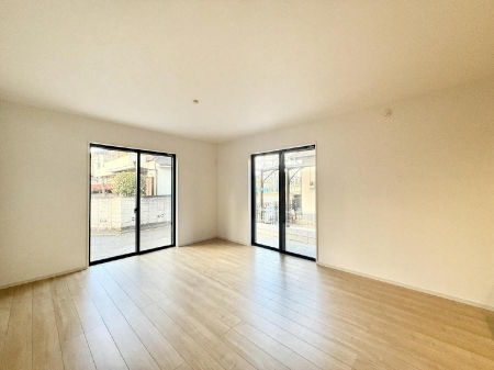 ���r���O ���������C�ɓ���̏ꏊ�ŁA�̂�т�Ƃ������Ԃ�